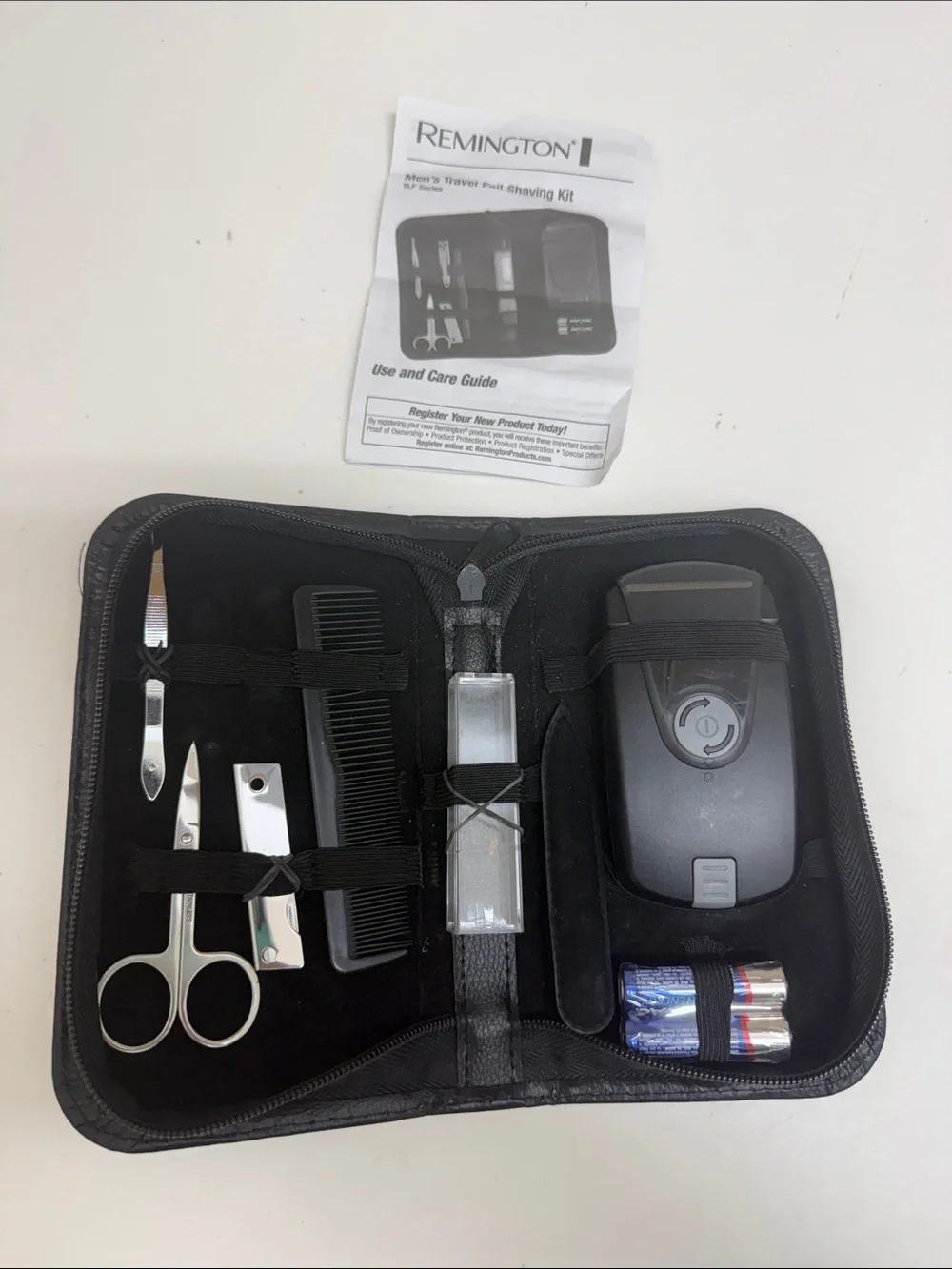 NEW Remington Black Travel Grooming Kit with Electric Shaver
